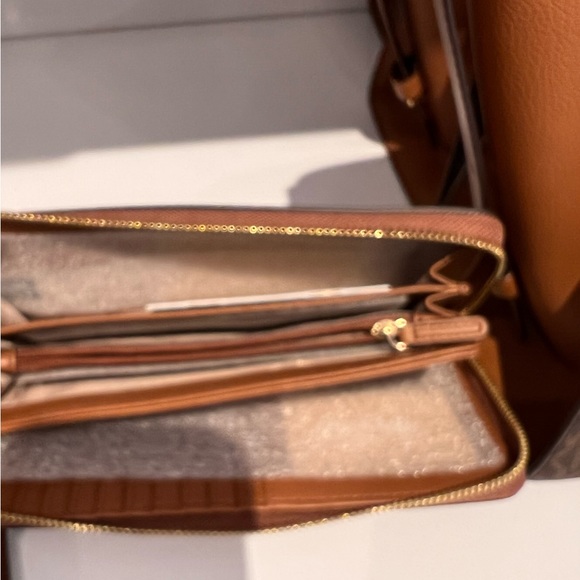 Michael Kors Avil LG TZ Satchel - Picture 7 of 11